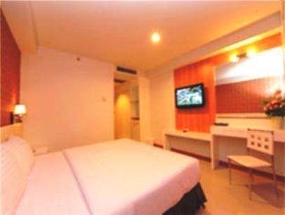 Pratunam Hotel Khon Kaen Room photo